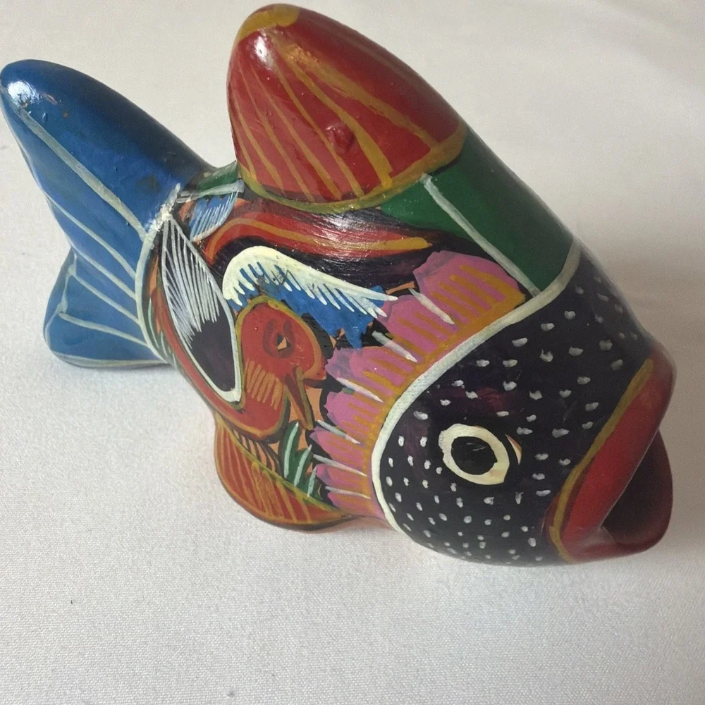 Vintage Folk Art Mexican Hand Painted Goldfish Pottery Fish.Length 4.5